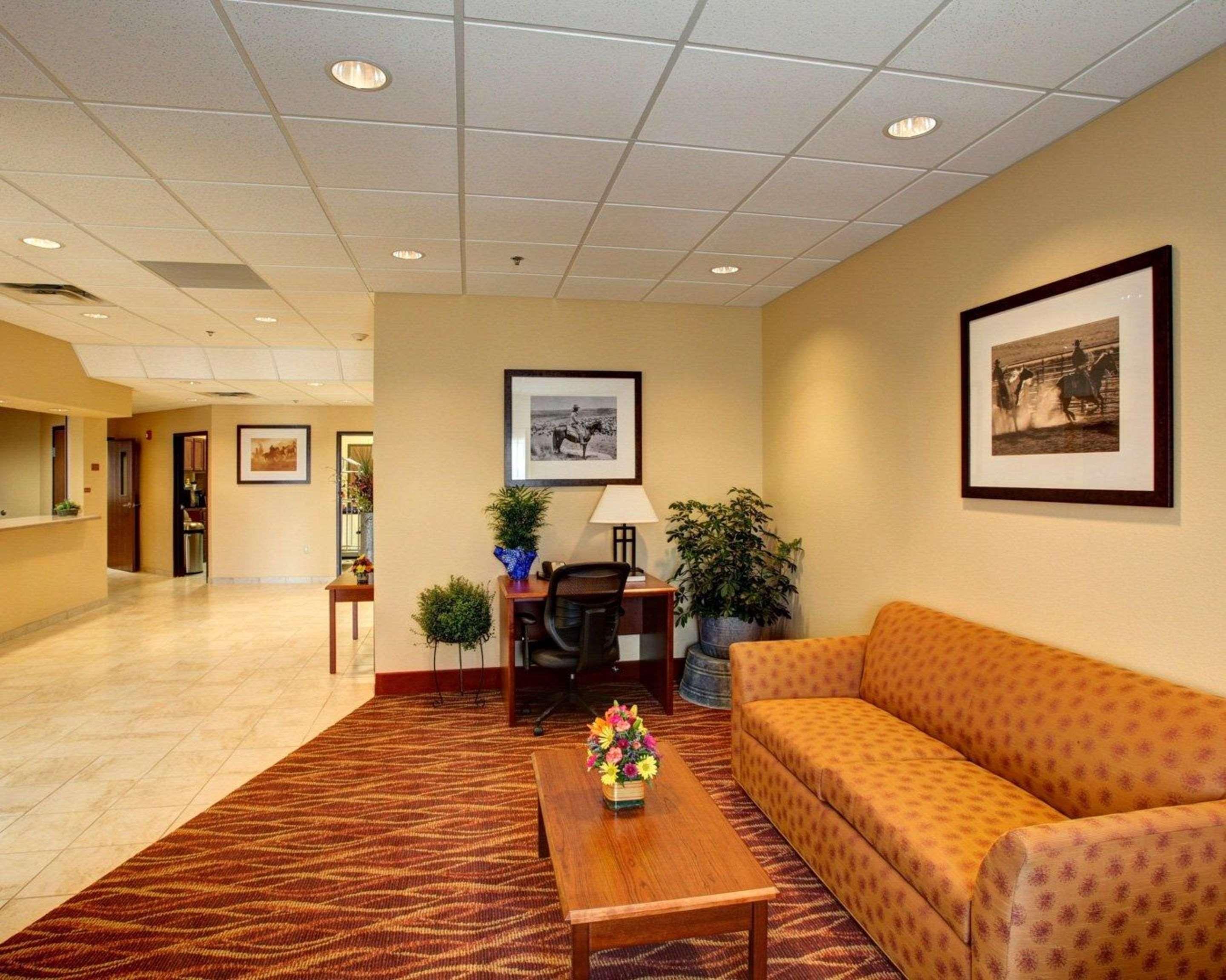 Rodeway Inn & Suites Phillipsburg Экстерьер фото