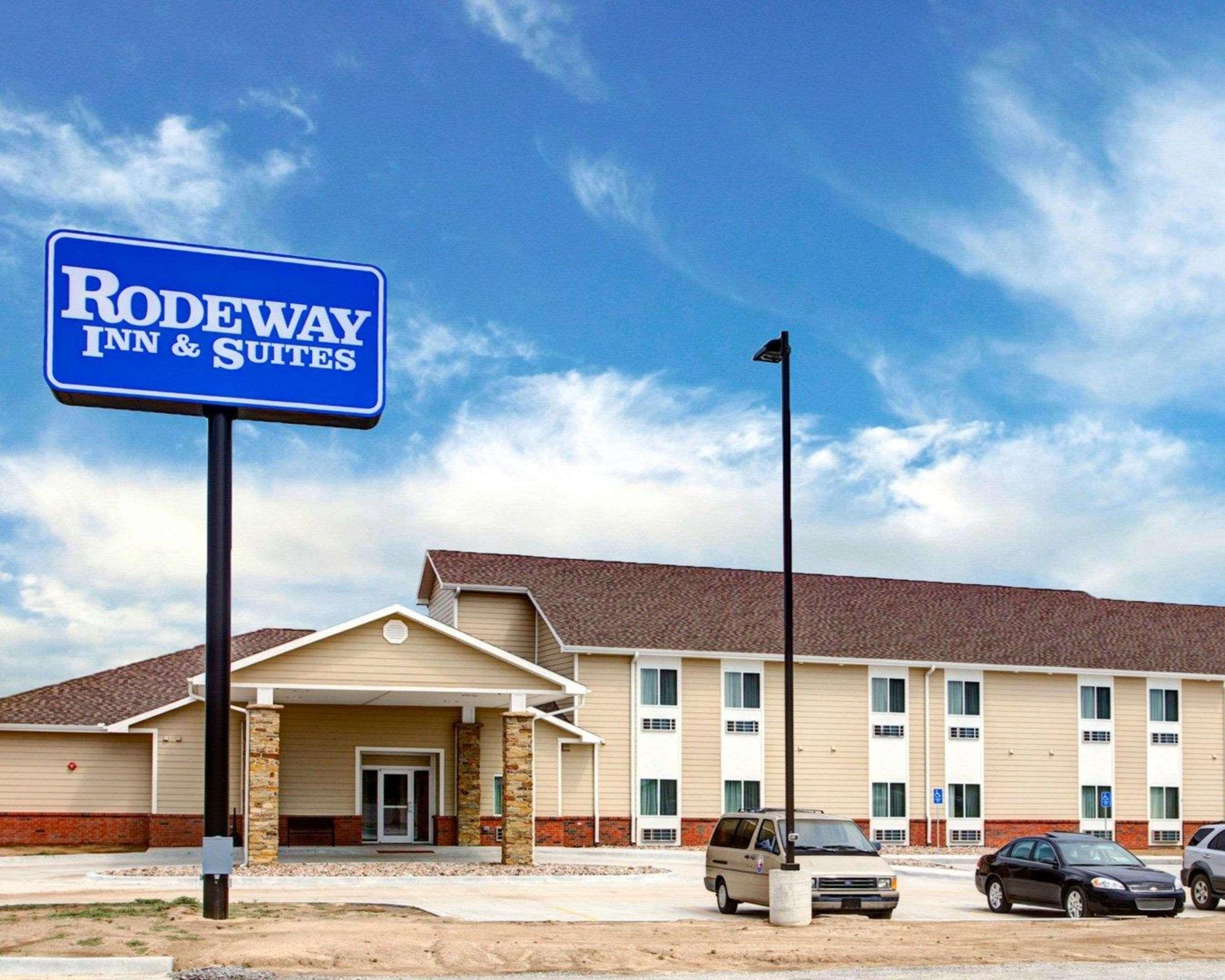 Rodeway Inn & Suites Phillipsburg Экстерьер фото
