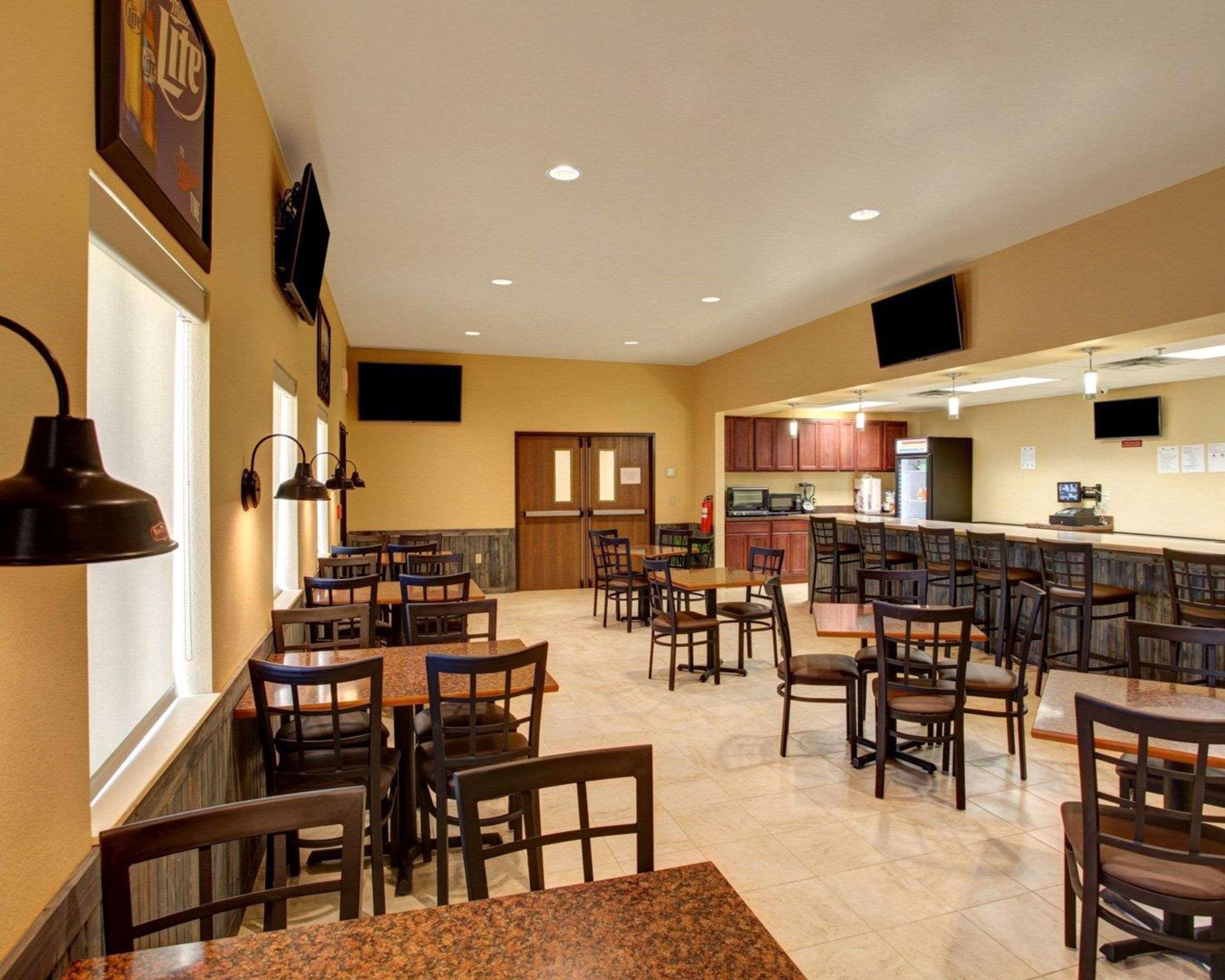Rodeway Inn & Suites Phillipsburg Экстерьер фото